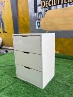 Barely Used Top Quality White Glossy HDF Wood Chest Drawer With Gold Taping - Image 4